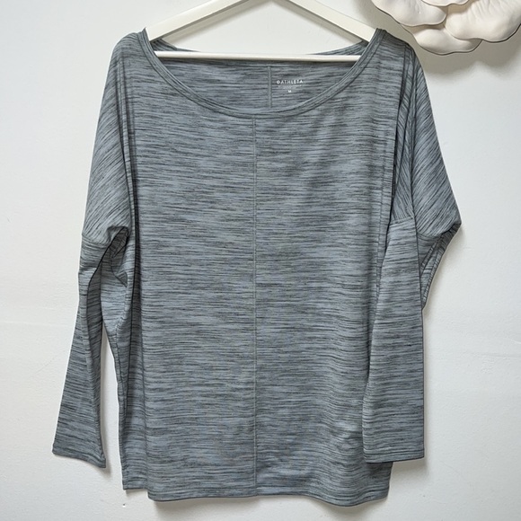 Athleta essense flow top size M - Picture 4 of 9